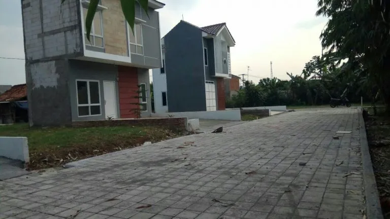 algira river view cilebut